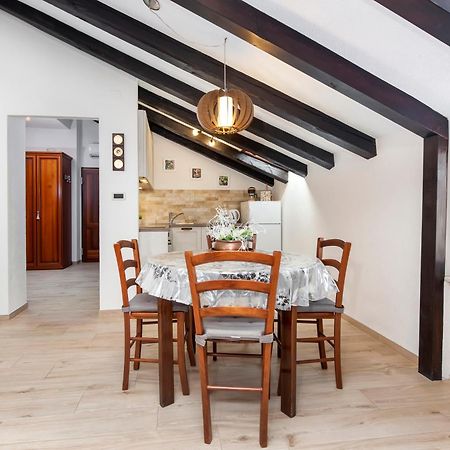 Rovigno Bella Sea View Apartment Extérieur photo